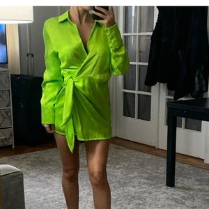 Neon green mini wrap dress long sleeve Italian Venti6